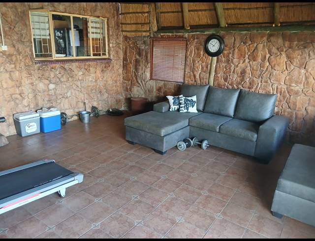 3 BEDROOM HOUSE FOR SALE IN GEELHOUTPARK